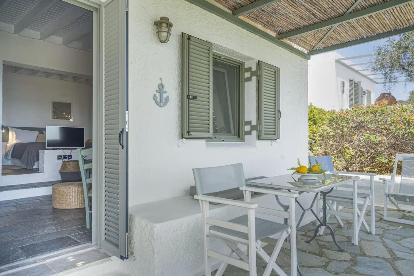Niriides Resort Gythio Esterno foto